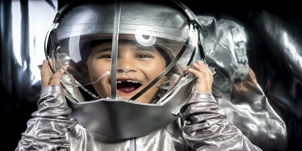 Why Astronaut Suit can be an Amazing Birthday Choice?
